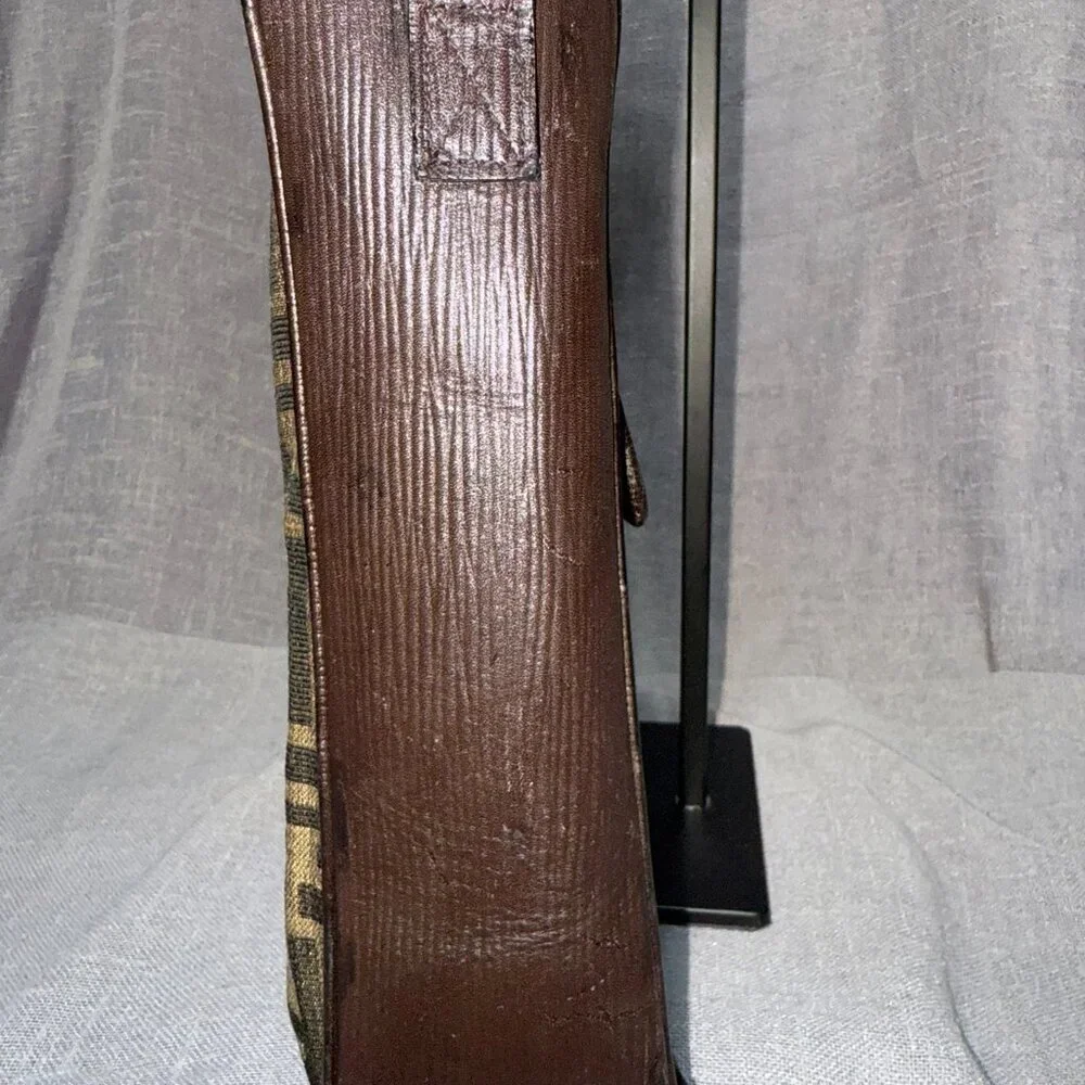 **Authentic** Fendi Messenger Bag - Picture 4 of 10